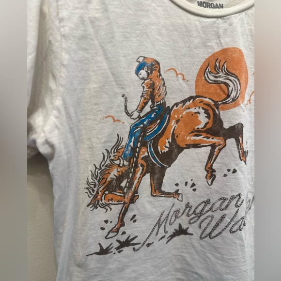 Morgan Wallen Shirt women’s Medium Horse Cowboy Country Merch - Picture 2 of 4